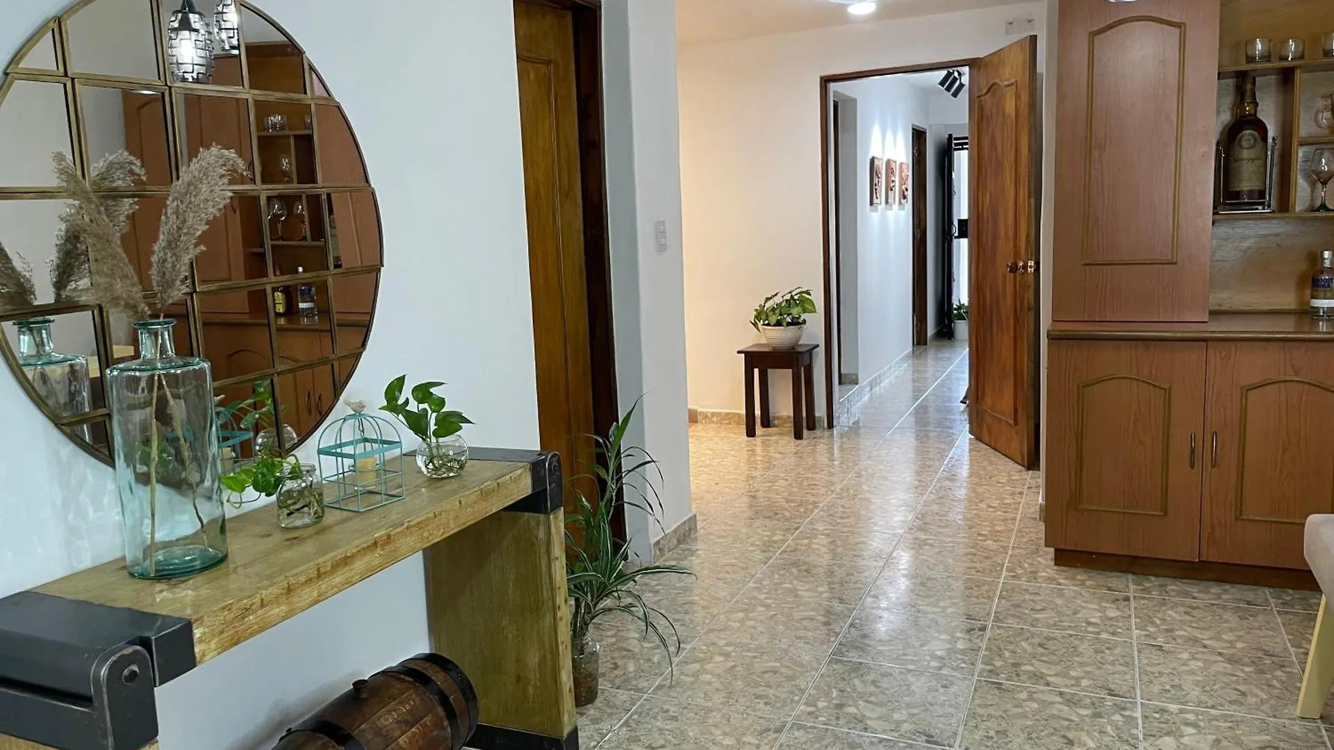 Medellin Tu Hogar En La Eterna Primavera 0*,  コロンビア